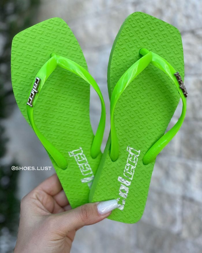 chinelo colcci new basic verde 82995 chinelo colcci new basic verde 82995