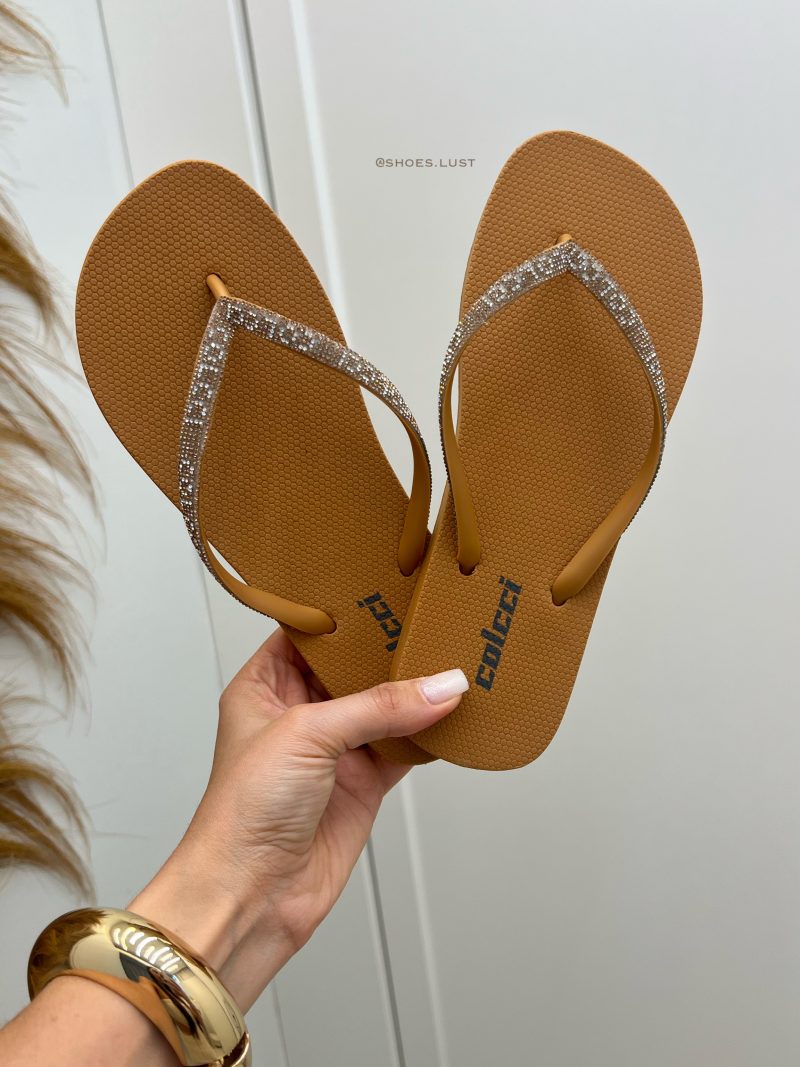 chinelo colcci pandora caramelo logo strass 385665138