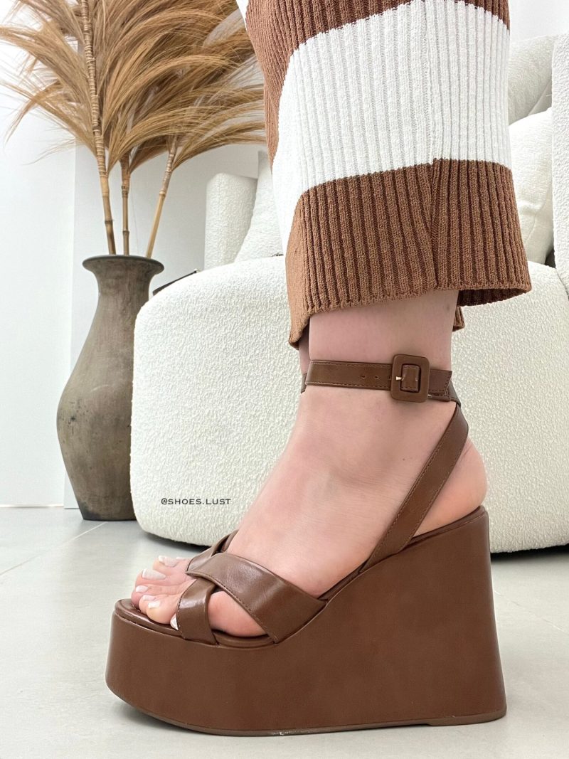 anabela lust shoes sofia marrom 105956 anabela lust shoes sofia marrom 105956