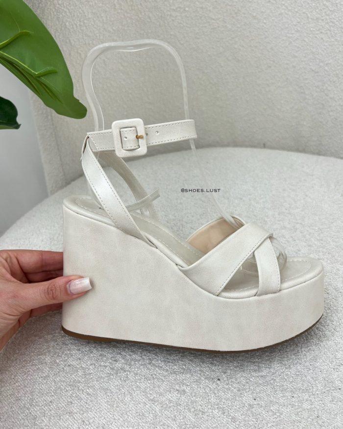 sandalia rasteira lust shoes sheila marrom 105946 (cópia)