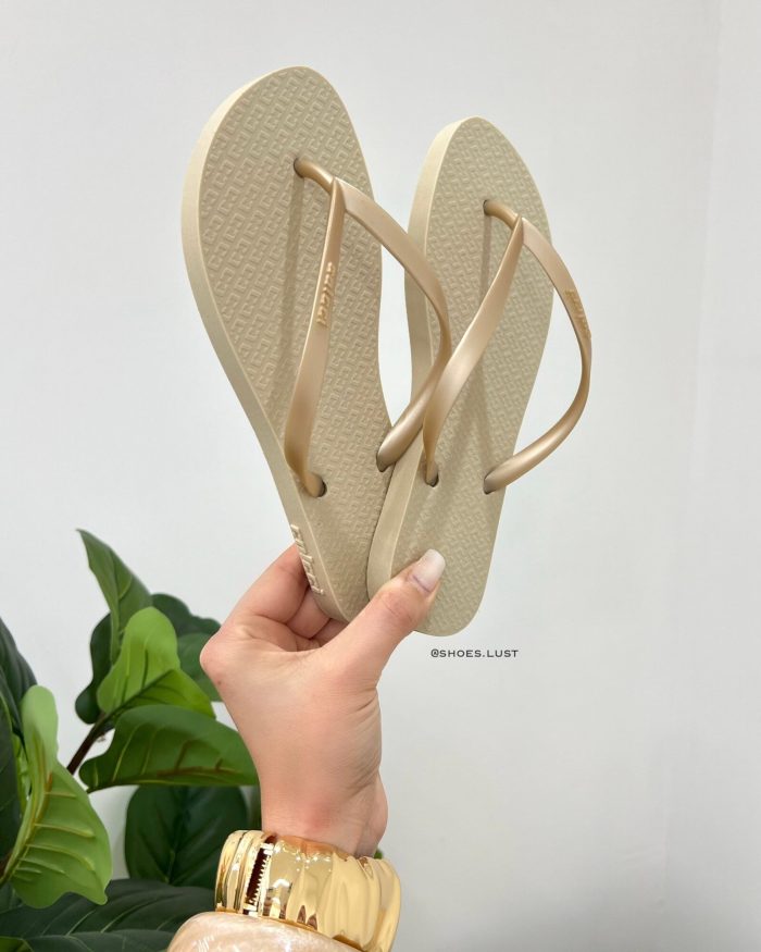 chinelo colcci ingrid bege/dourado 118162 chinelo colcci ingrid bege/dourado 118162