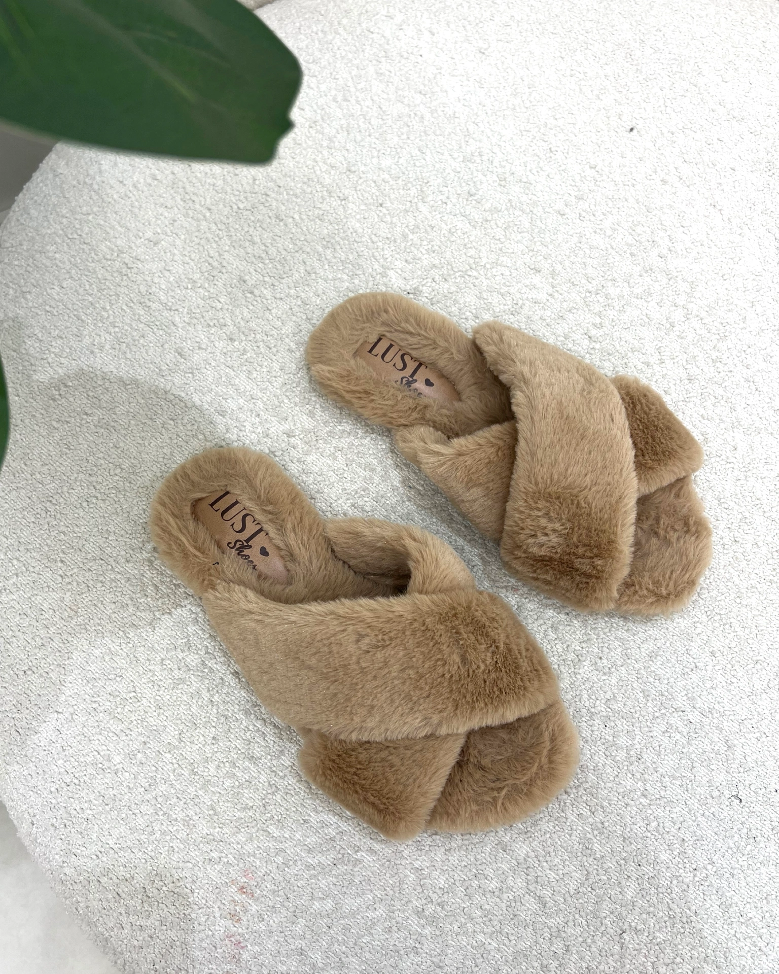 pantufa lust shoes pelucia preto 133697 pantufa lust shoes pelucia preto 133697